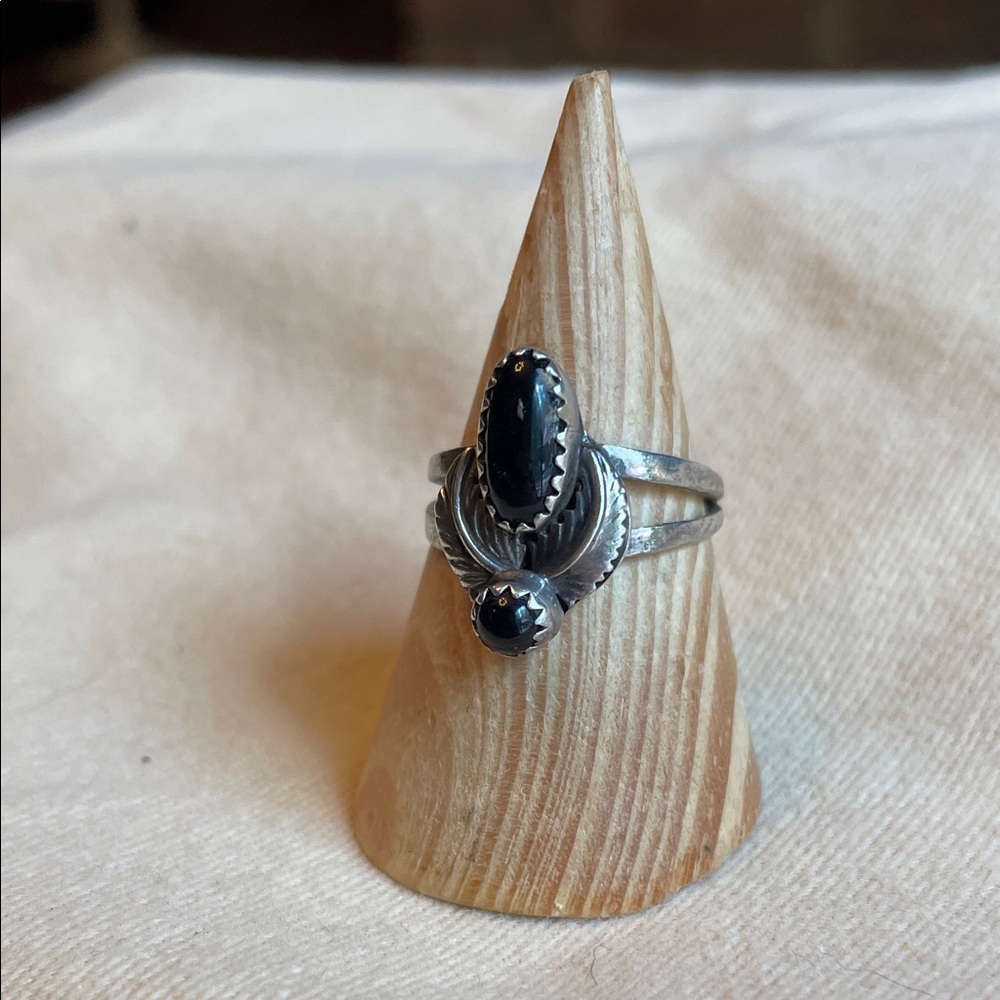 Vintage Dead Pawn Navajo .925 Sterling Silver and Black Onyx Ring Size 7